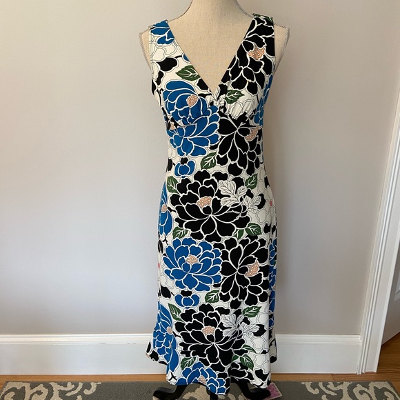 BCBG Paris Dresses & Skirts - BCBG Paris Floral Dress